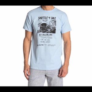 MENS LARGE (SHUTTLE FOR SALE) GRAPHIC TEE